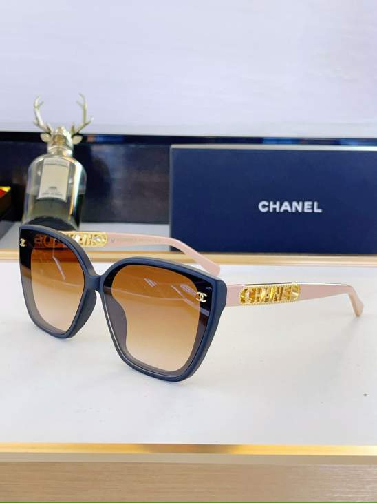 Picture of Chanel Sunglasses _SKUfw80049192fw